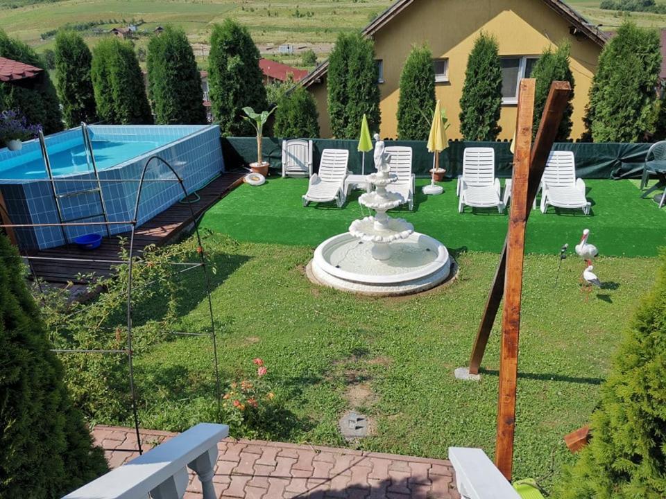 Hotel Stars Livezeni Ivanesti Exterior foto